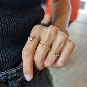 Sallanan E Harf Yüzük 14 Ayar Sallanan E Harf Yüzük 14 Ayar