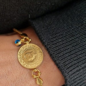 Çeyrek Altınlı İtalyan Nazar Boncuklu Bileklik Çeyrek Altınlı İtalyan Nazar Boncuklu Bileklik