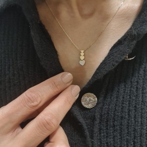 Taşlı Üçlü Kalp Altın Kolye