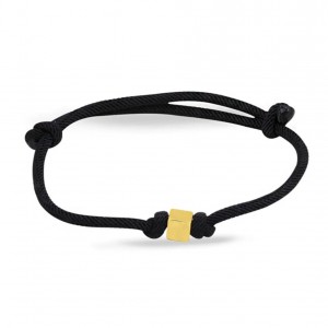Altın Küp Siyah İpli Bileklik Altın Küp Siyah İpli Bileklik
