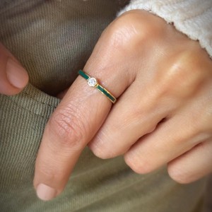 Yeşil Mineli Tektaş Çıtır Yüzük 14 Ayar Özel Tasarım