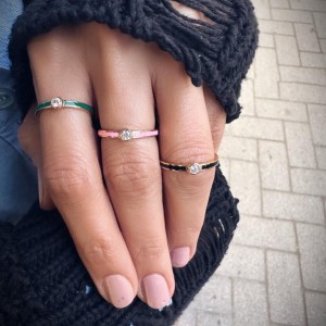 Pembe Mineli Tektaş Çıtır Yüzük 14 Ayar Özel Tasarım Pembe Mineli Tektaş Çıtır Yüzük 14 Ayar Özel Tasarım