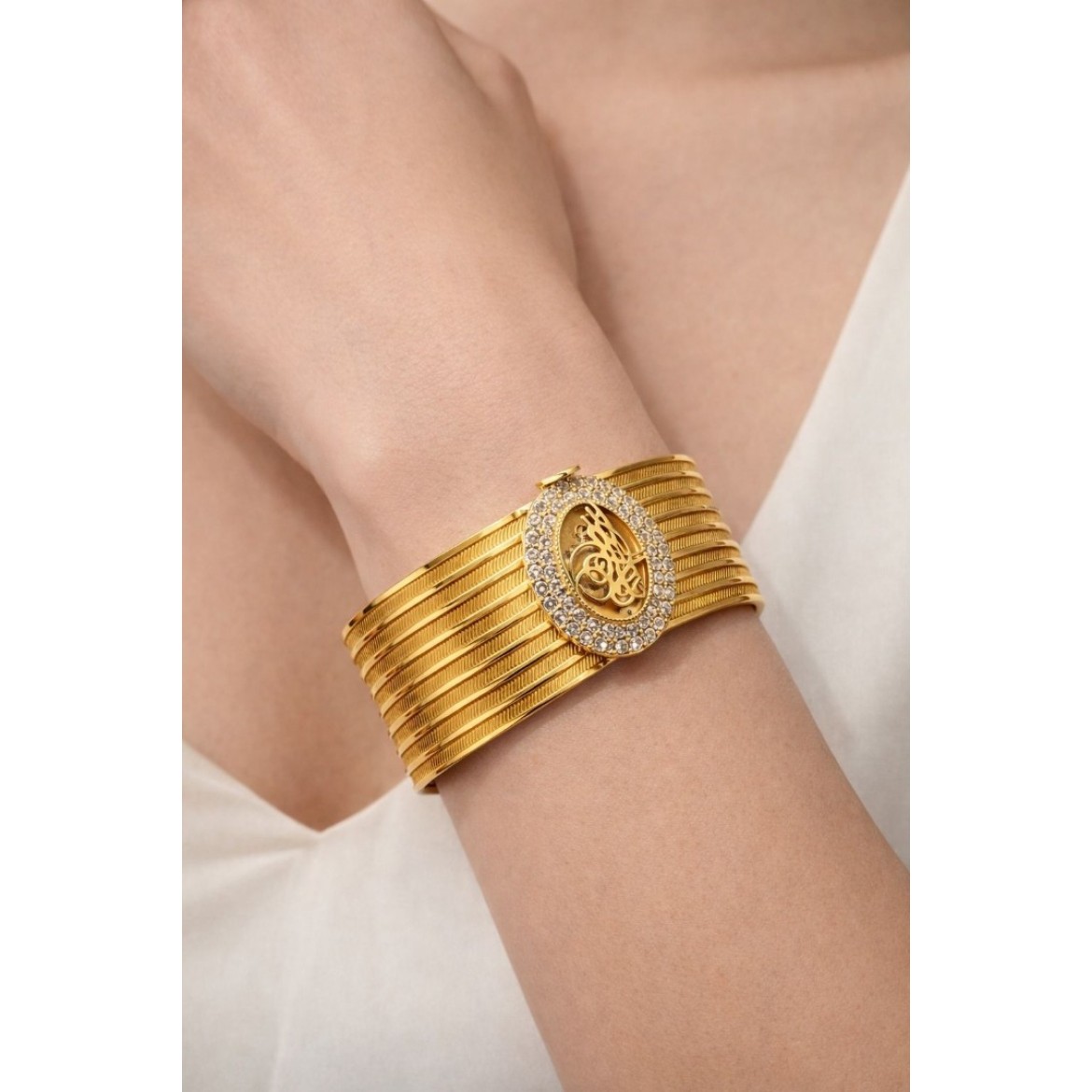 Trabzon Hasır Kelepçe 14 Ayar (8 Sıra) Trabzon Hasır Kelepçe 14 Ayar (8 Sıra)