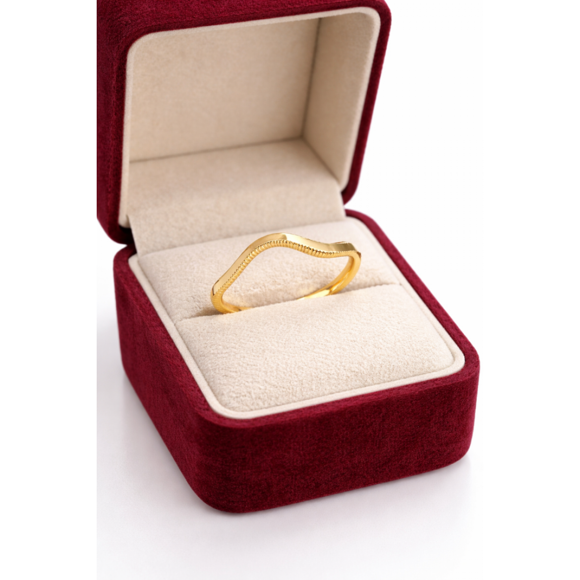 Dalga Model Ajda Yüzük (14 Ayar Altın)