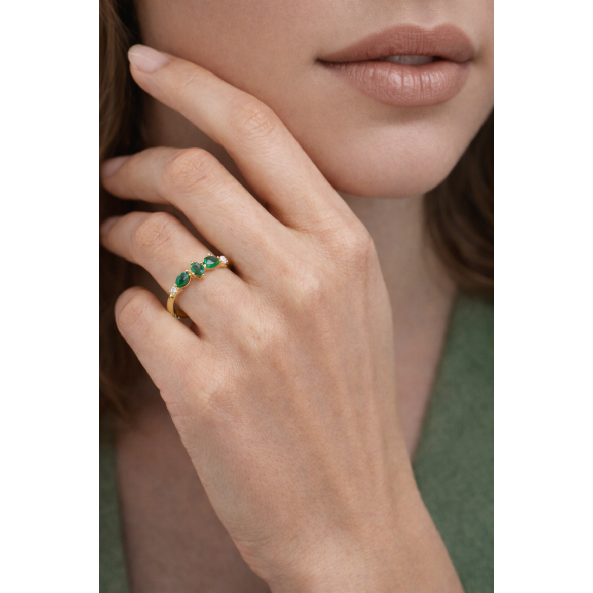 Yeşil Taşlı Fantezi Yüzük 14 Ayar Altın